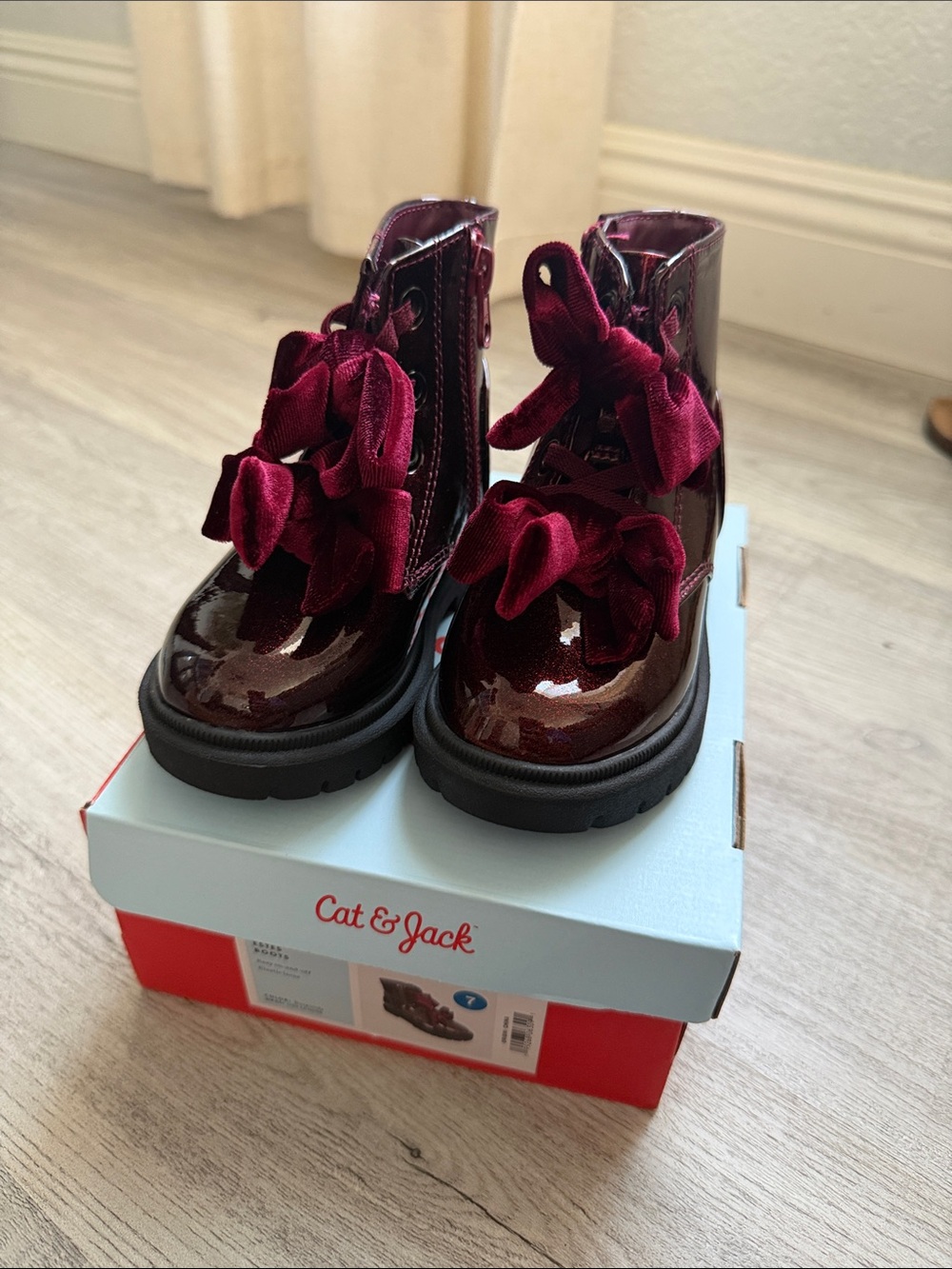 Toddler Girls Cat & Jack Deep Wine Patent Velvet Bow Lace-Up Boots